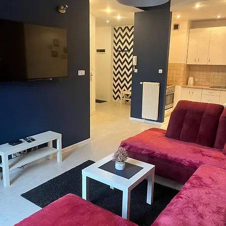 Rubin Klimatyczny W Samym Centrum Bielska Lägenhet